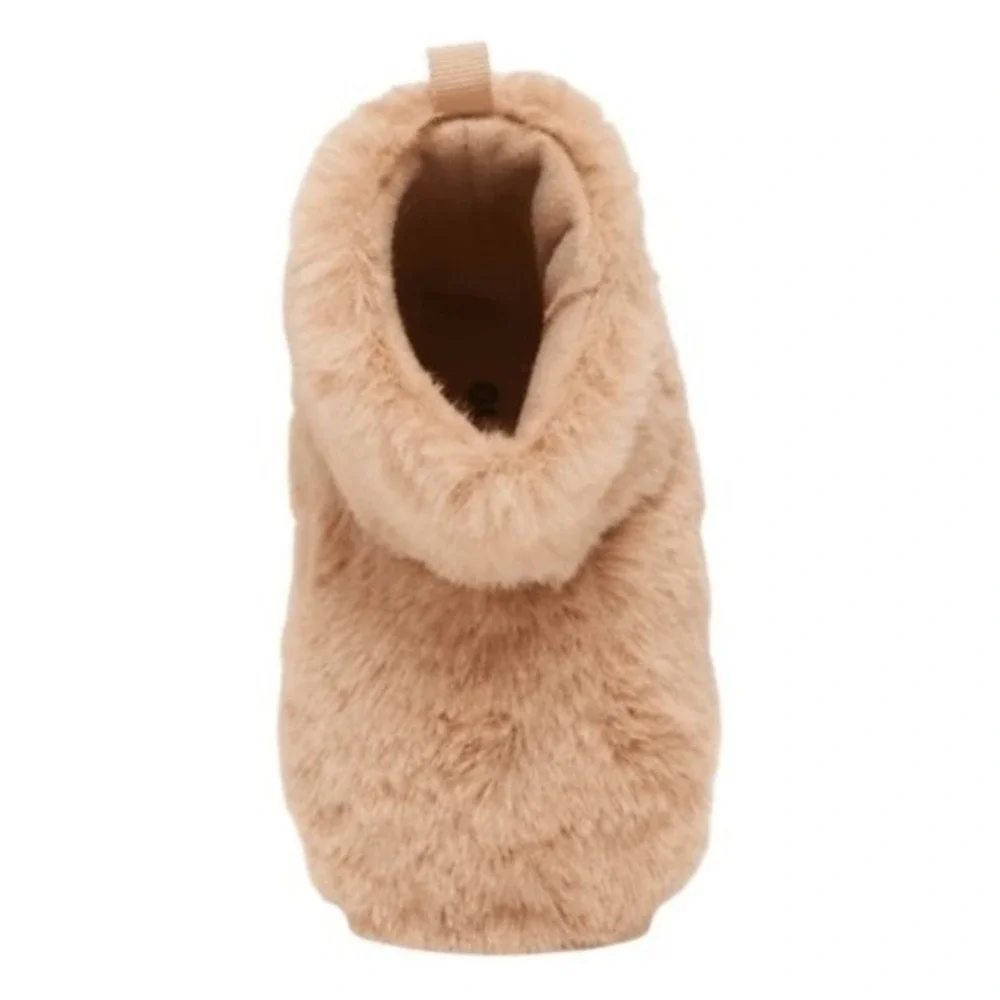 Old Navy Faux-Fur Booties‎ Baby Pink Pull-On Plush Soft Flexible 6 to 9 months